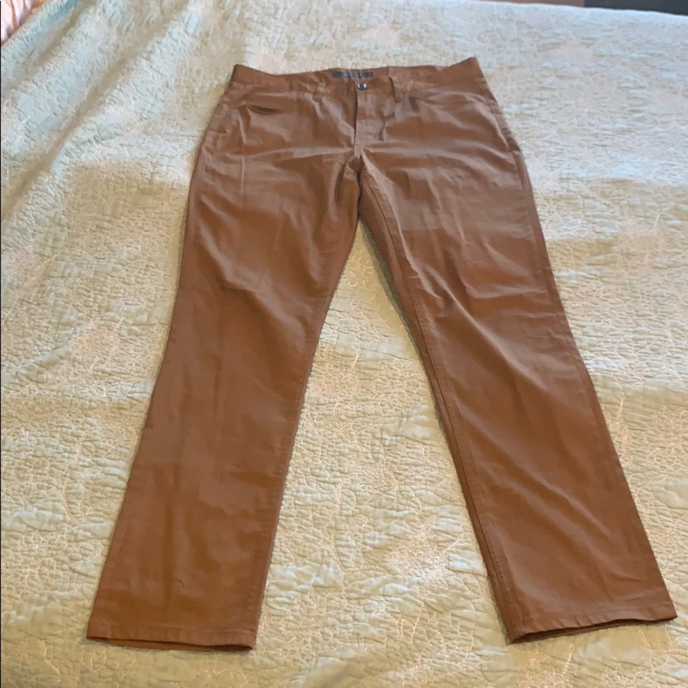 Men’s Perry Ellis slacks 33x32